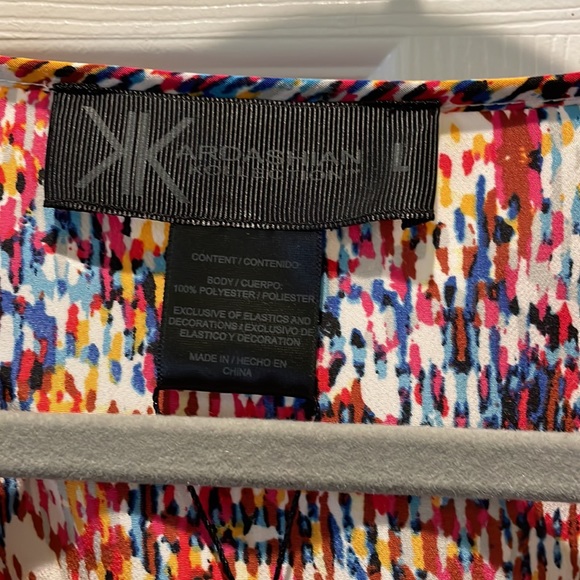 V-neck sleeveless multi colored dress - Picture 3 of 6